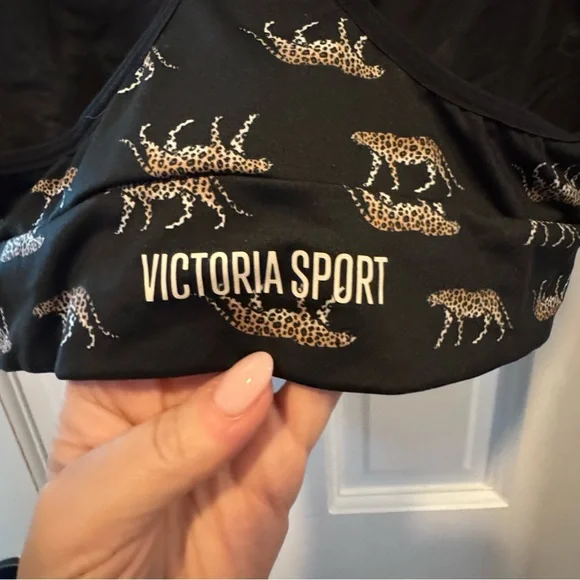Victoria Sport Leopard Print Racerback Sports Bra Medium - Picture 4 of 6